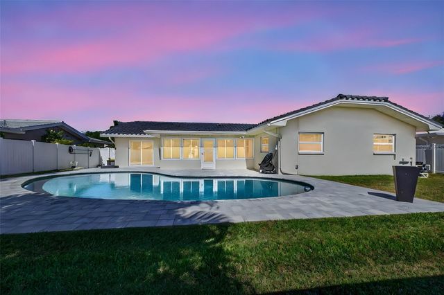 2161 WATEROAK DRIVE N, Clearwater, FL 33764