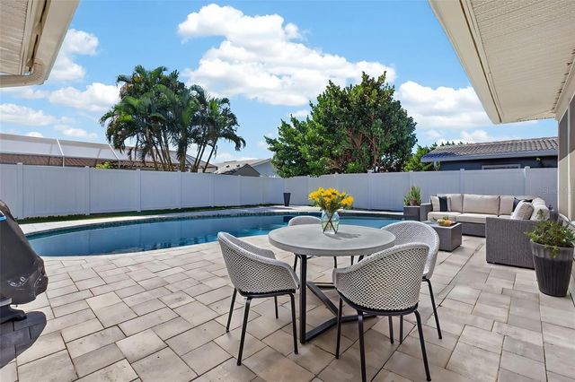 2161 WATEROAK DRIVE N, Clearwater, FL 33764