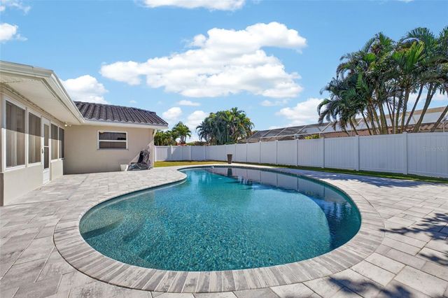 2161 WATEROAK DRIVE N, Clearwater, FL 33764