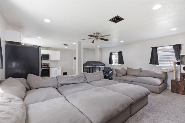 33 Cycle Ave, North Union Twp, PA 15401