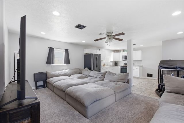 33 Cycle Ave, North Union Twp, PA 15401