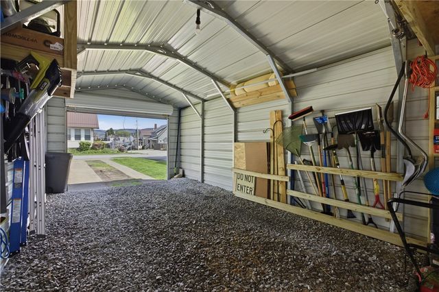 33 Cycle Ave, North Union Twp, PA 15401