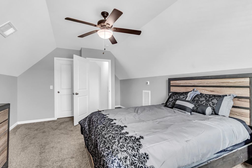 Image 24 of property listing at 303 Todder Trail, Goose Creek, SC 29445