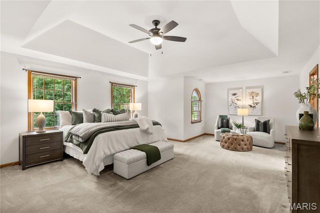 327 Woodmere Drive, St Charles, MO 63303