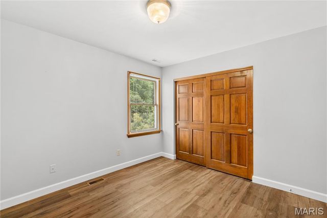 327 Woodmere Drive, St Charles, MO 63303