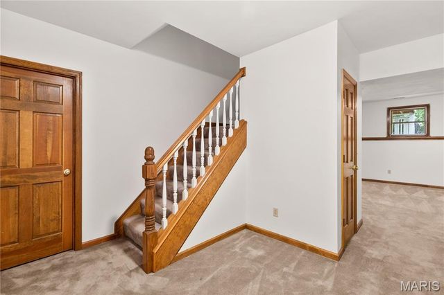327 Woodmere Drive, St Charles, MO 63303