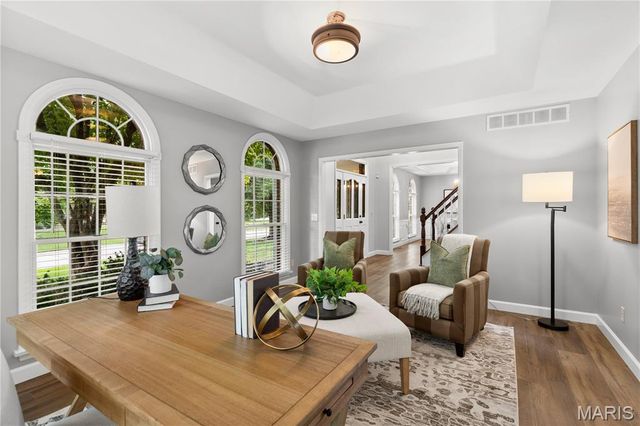 327 Woodmere Drive, St Charles, MO 63303
