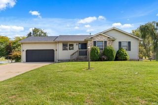 1779 E Springfield Drive, Warsaw, IN 46582