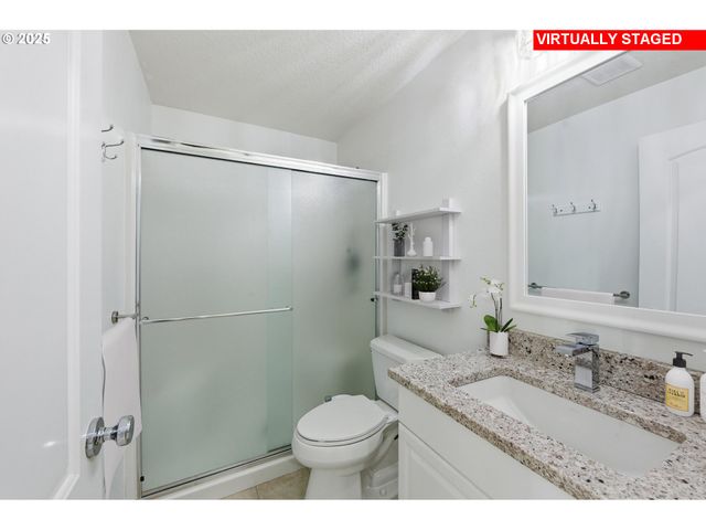 17808 Nw PIONEER Rd, Beaverton, OR 97006