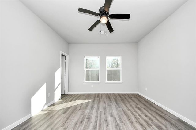 214 Spruce Lake Road, Houston, TX 77336