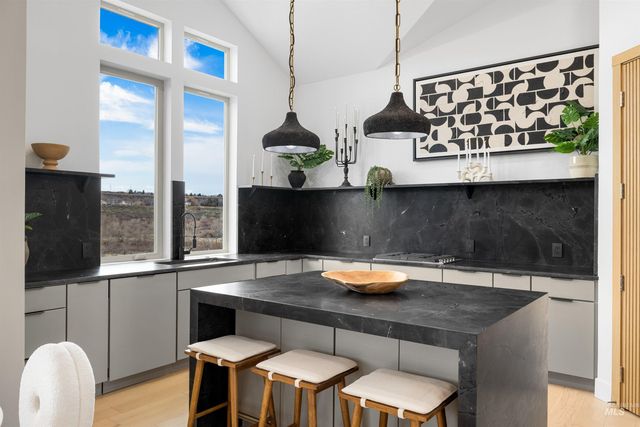 5793 S Brian Way, Boise, ID 83716