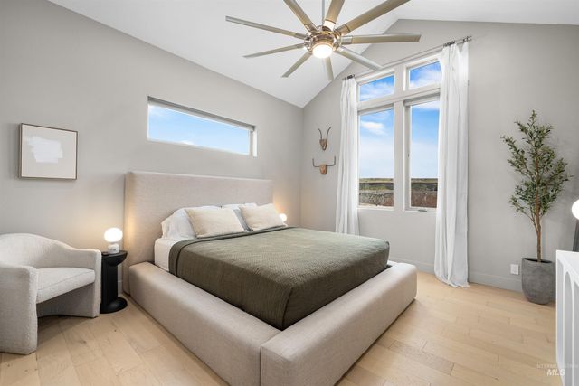 5793 S Brian Way, Boise, ID 83716