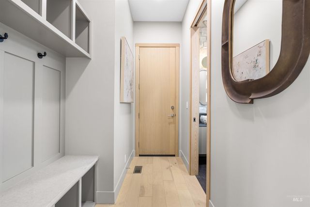 5793 S Brian Way, Boise, ID 83716