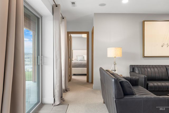 5793 S Brian Way, Boise, ID 83716