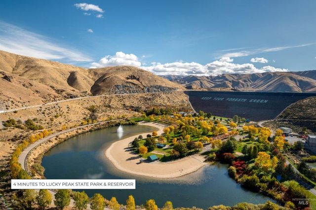 5793 S Brian Way, Boise, ID 83716