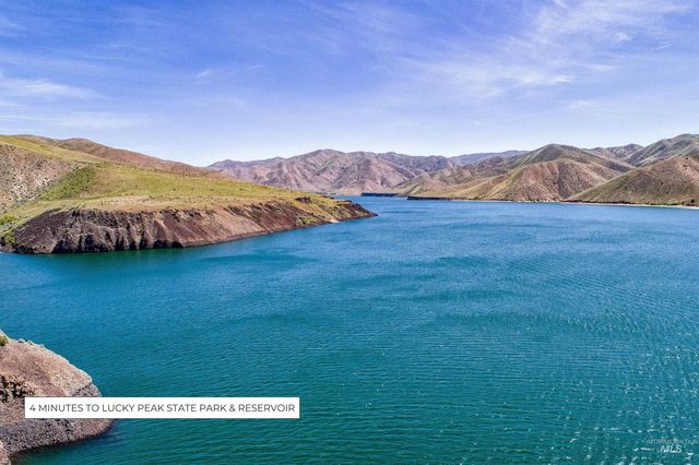 5793 S Brian Way, Boise, ID 83716