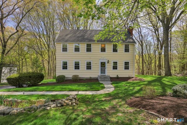 9 Academy Road, Trumbull, CT 06611