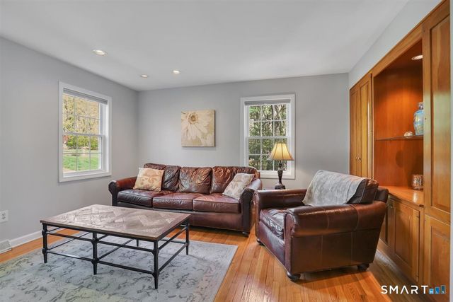 9 Academy Road, Trumbull, CT 06611