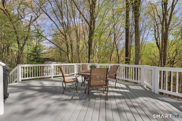 9 Academy Road, Trumbull, CT 06611