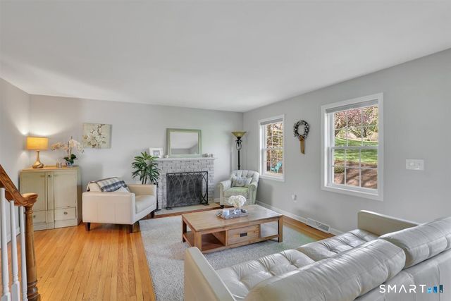9 Academy Road, Trumbull, CT 06611