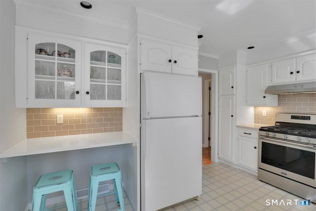 9 Academy Road, Trumbull, CT 06611