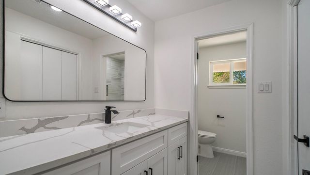 12915 Bexhill Drive, Houston, TX 77065