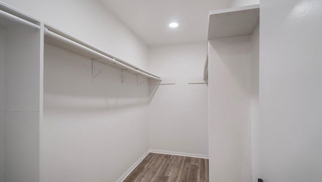 12915 Bexhill Drive, Houston, TX 77065