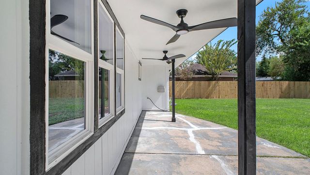 12915 Bexhill Drive, Houston, TX 77065