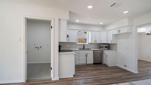 12915 Bexhill Drive, Houston, TX 77065