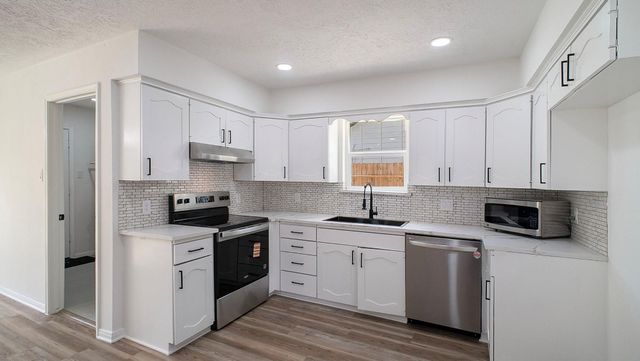 12915 Bexhill Drive, Houston, TX 77065