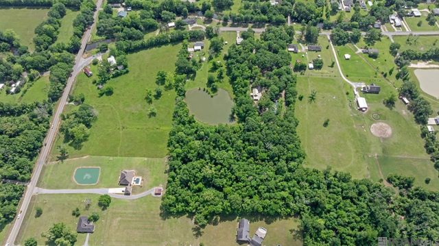 10197 E Highway 936, St Amant, LA 70774