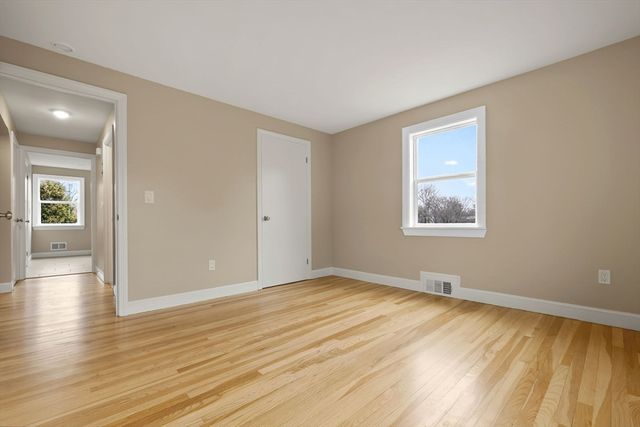 24 Garden St, Danvers, MA 01923