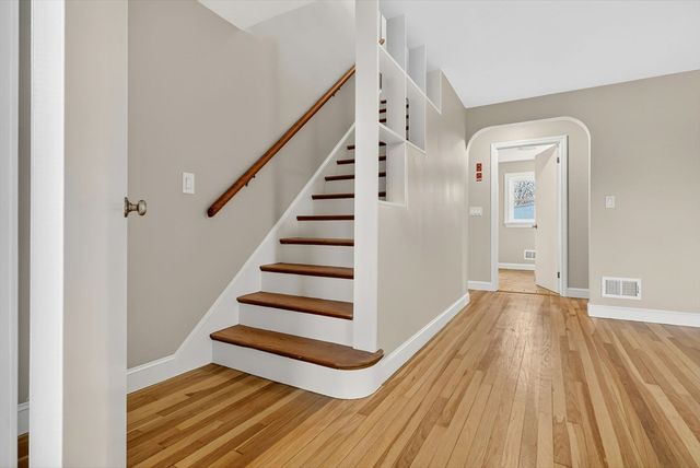 24 Garden St, Danvers, MA 01923