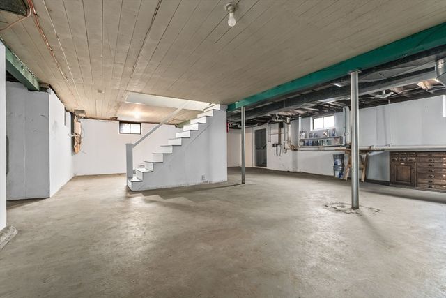 24 Garden St, Danvers, MA 01923