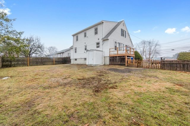 24 Garden St, Danvers, MA 01923