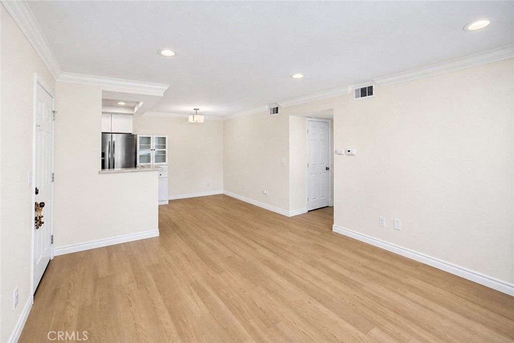 16377 Lakeshore Drive 6K, Lake Elsinore, CA 92530 — photo 3