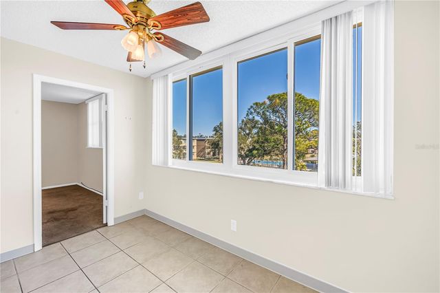 5095 BAY STREET NE 317, St Petersburg, FL 33703