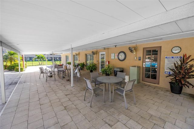 5095 BAY STREET NE 317, St Petersburg, FL 33703