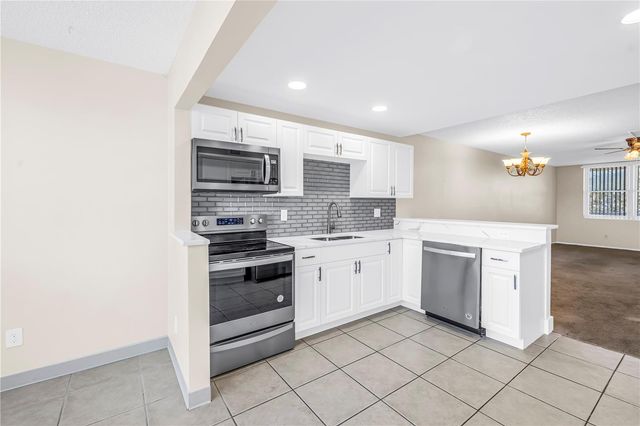 5095 BAY STREET NE 317, St Petersburg, FL 33703
