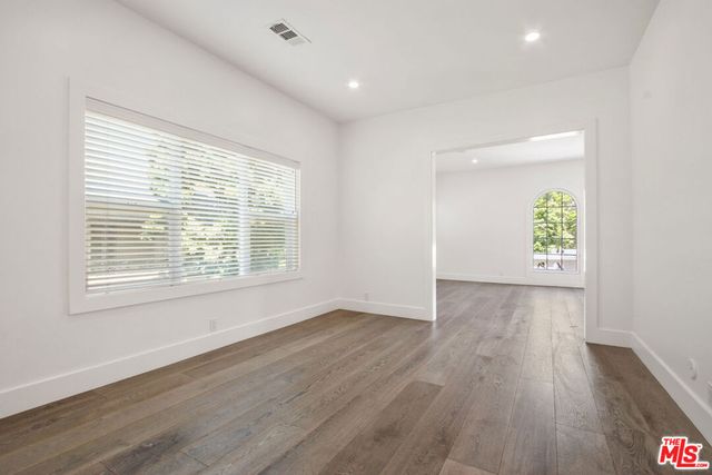 807 N Croft Avenue, Los Angeles, CA 90069