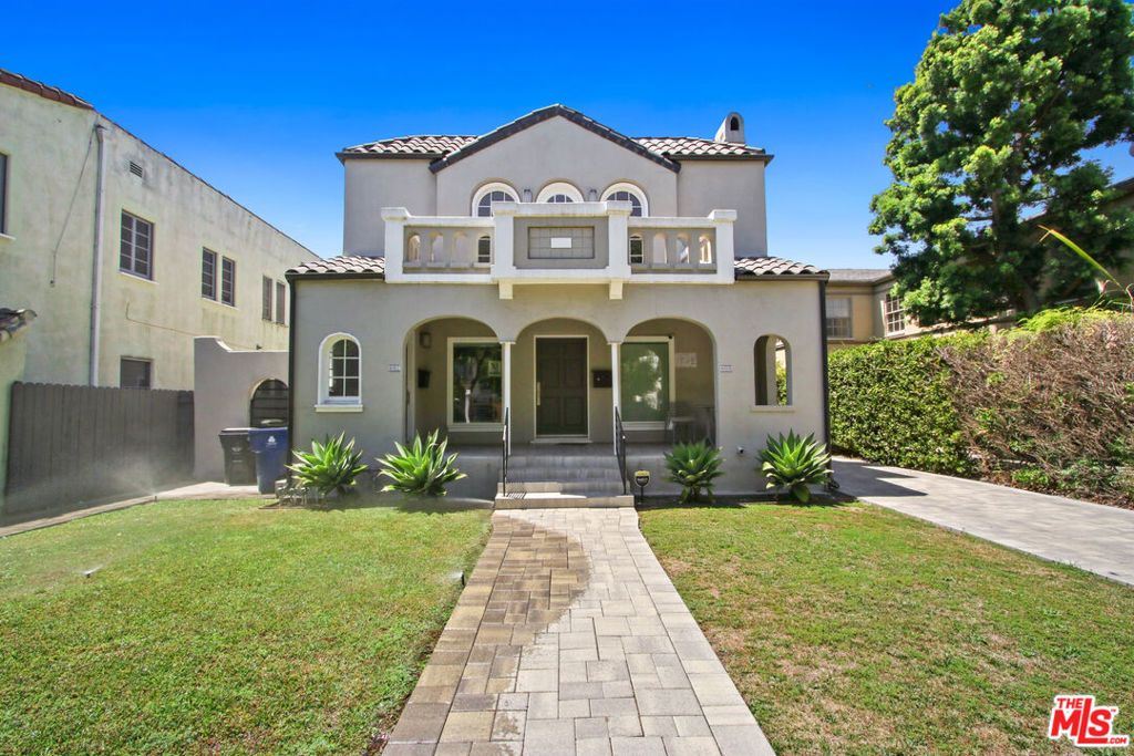 807 N Croft Avenue, Los Angeles, CA 90069