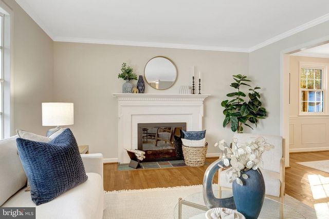 3312 MIDLAND RD, Fairfax, VA 22031