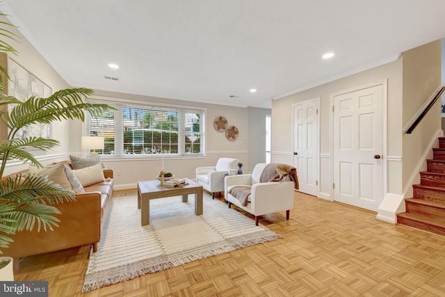 3312 MIDLAND RD, Fairfax, VA 22031