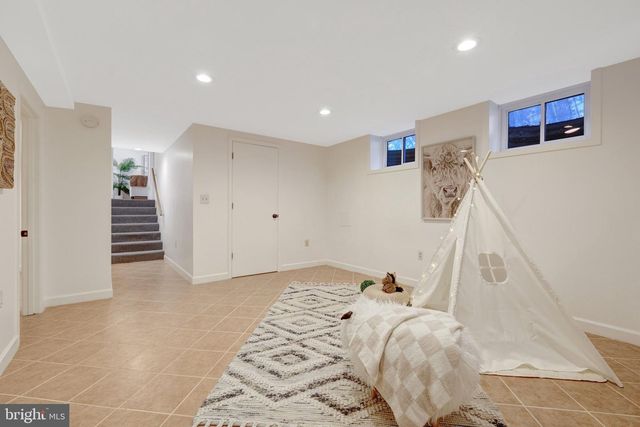 3312 MIDLAND RD, Fairfax, VA 22031