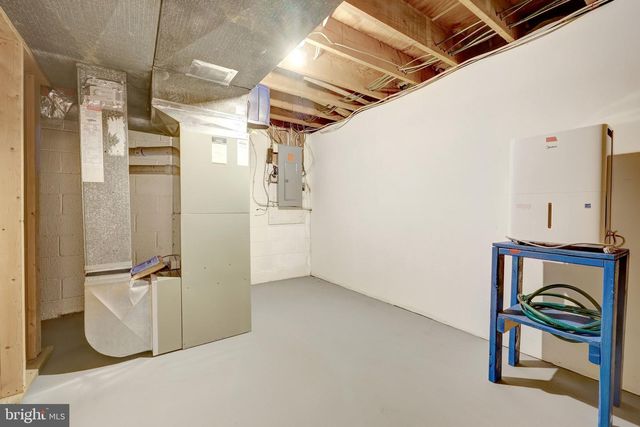 3312 MIDLAND RD, Fairfax, VA 22031