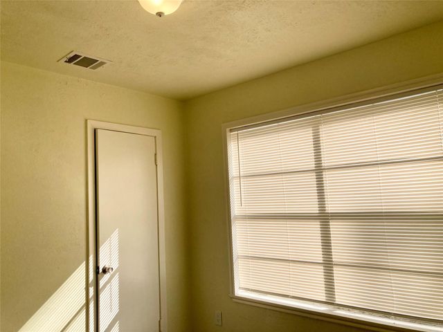 10124 Homestead, Houston, TX 77016