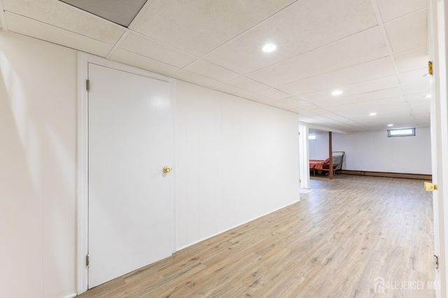 2 Hilltop Avenue, Sayreville, NJ 08879