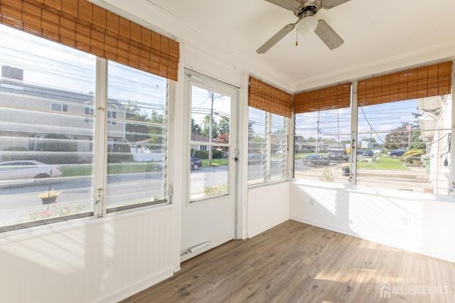 2 Hilltop Avenue, Sayreville, NJ 08879
