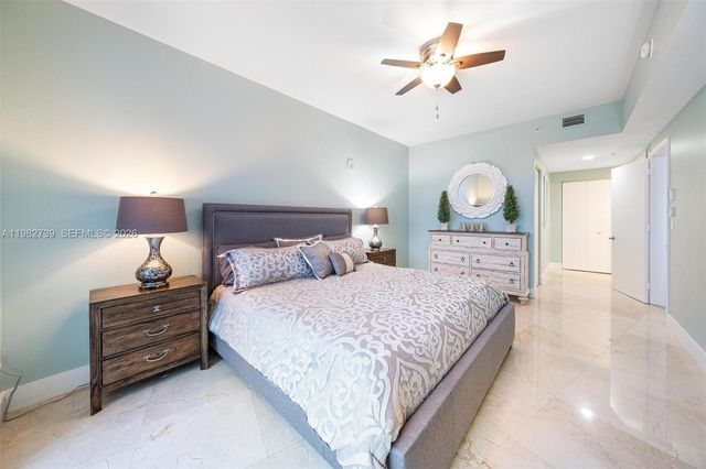 3030 NE 188th St 404, Aventura, FL 33180