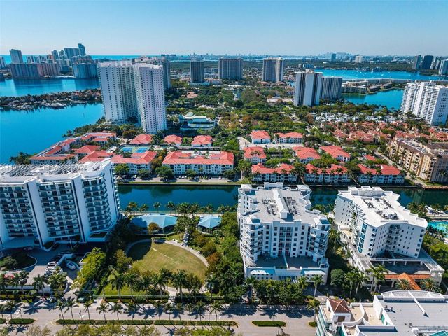 3030 NE 188th St 404, Aventura, FL 33180